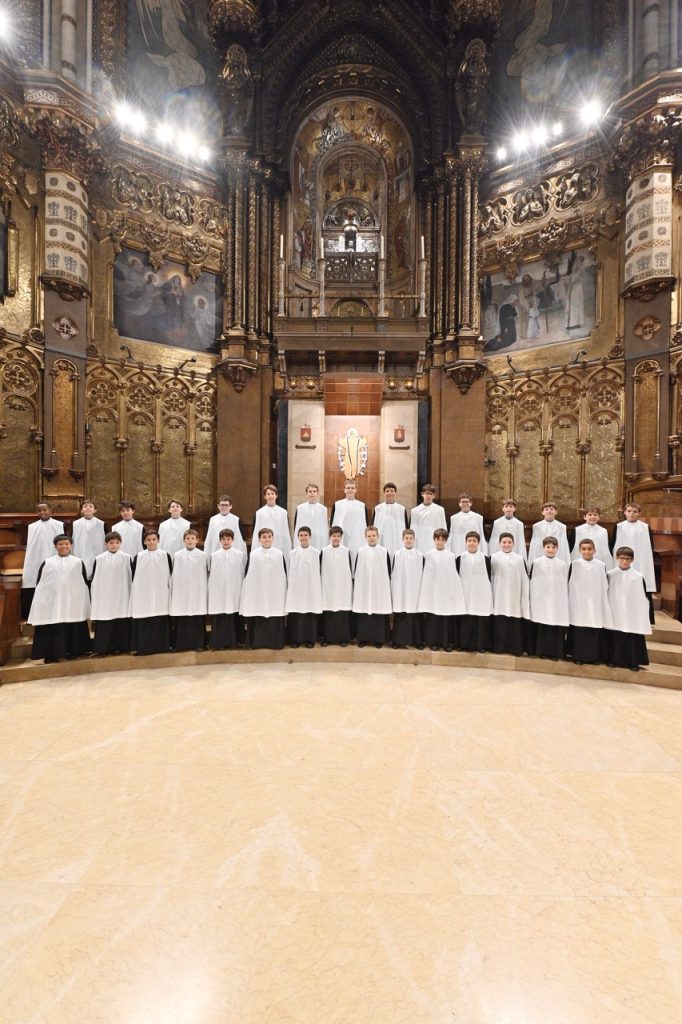 La Escolanía de Montserrat en la basílica de Montserrat